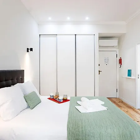 150 Rivoli By Lovelystay *