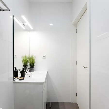 150 Rivoli By Lovelystay Apartment Porto
